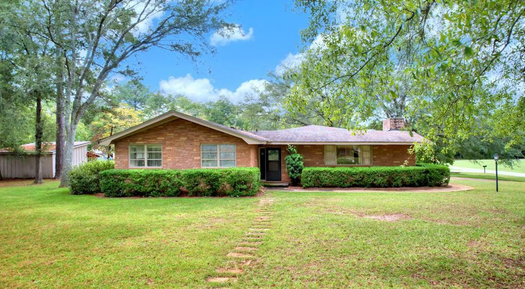 Property Photo:  2505 Devon Drive  GA 31721 