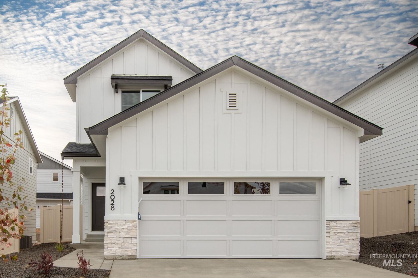 Property Photo:  2028 S Cactus Lily Way  ID 83642 