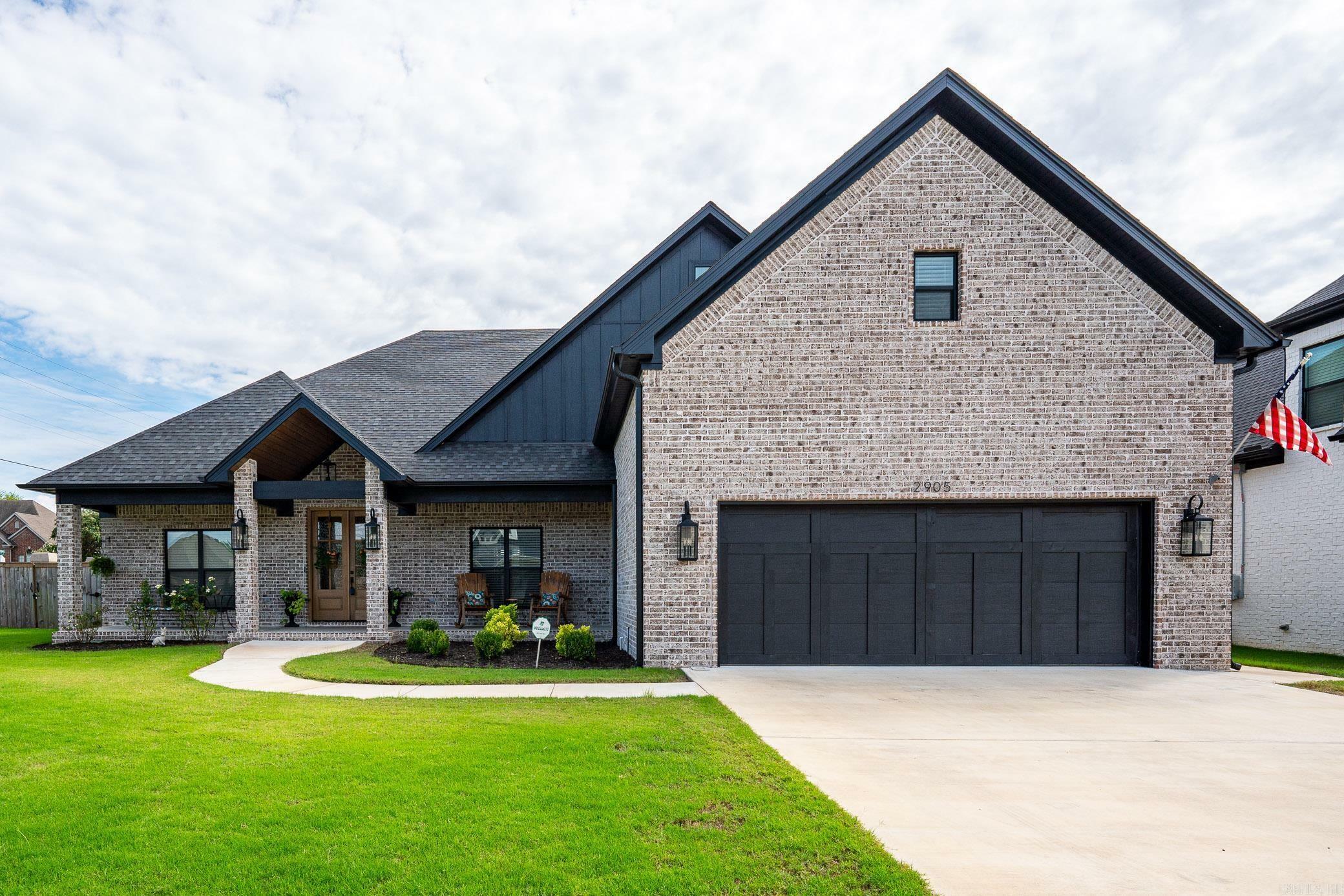 Property Photo:  2905 Salem Oaks Drive  AR 72034 