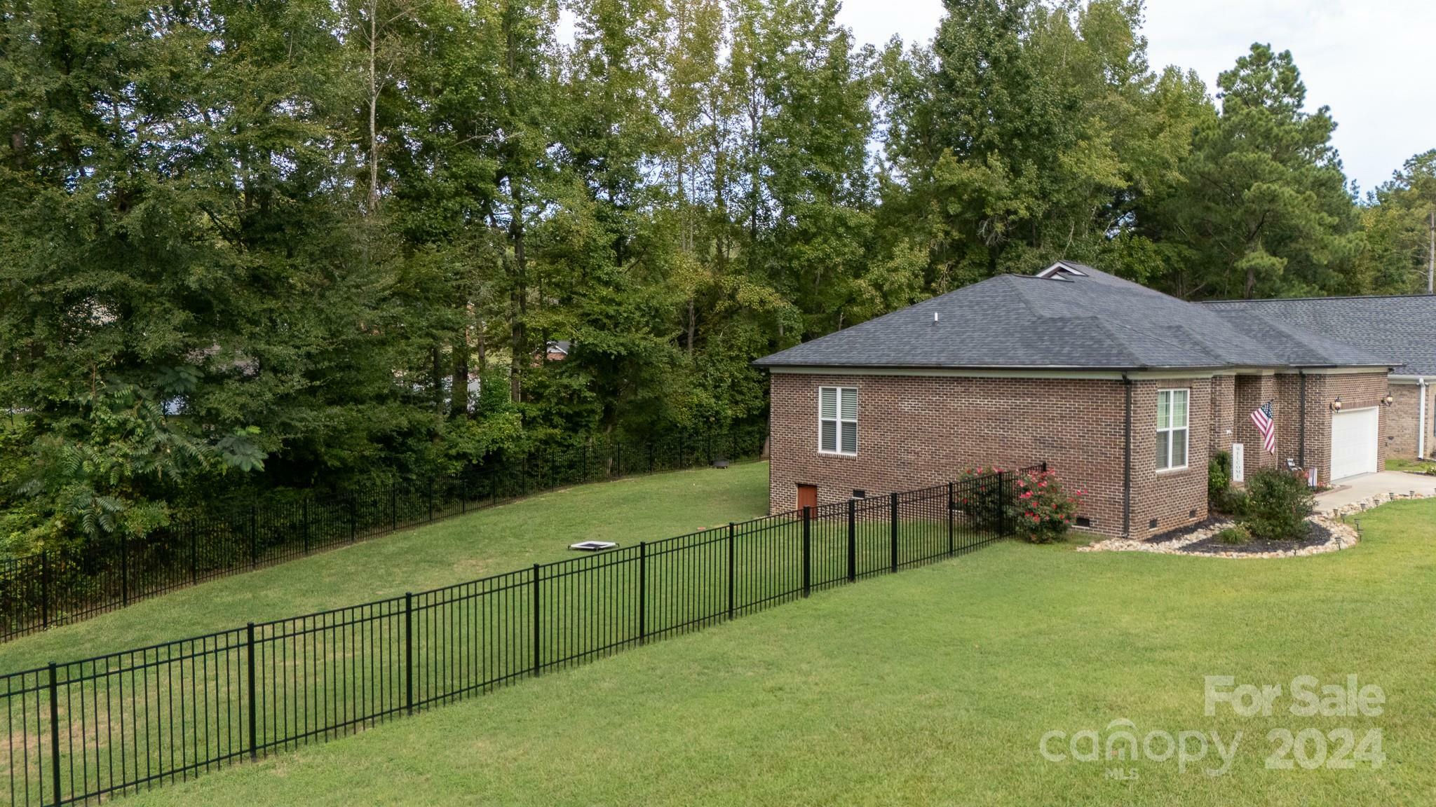 Property Photo:  133 Ole Eastpointe Drive  SC 29745 