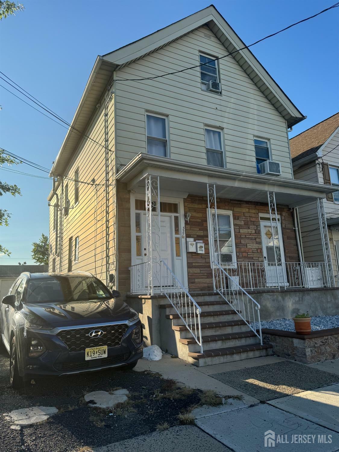 Property Photo:  325-327 Elm Street  NJ 08861 