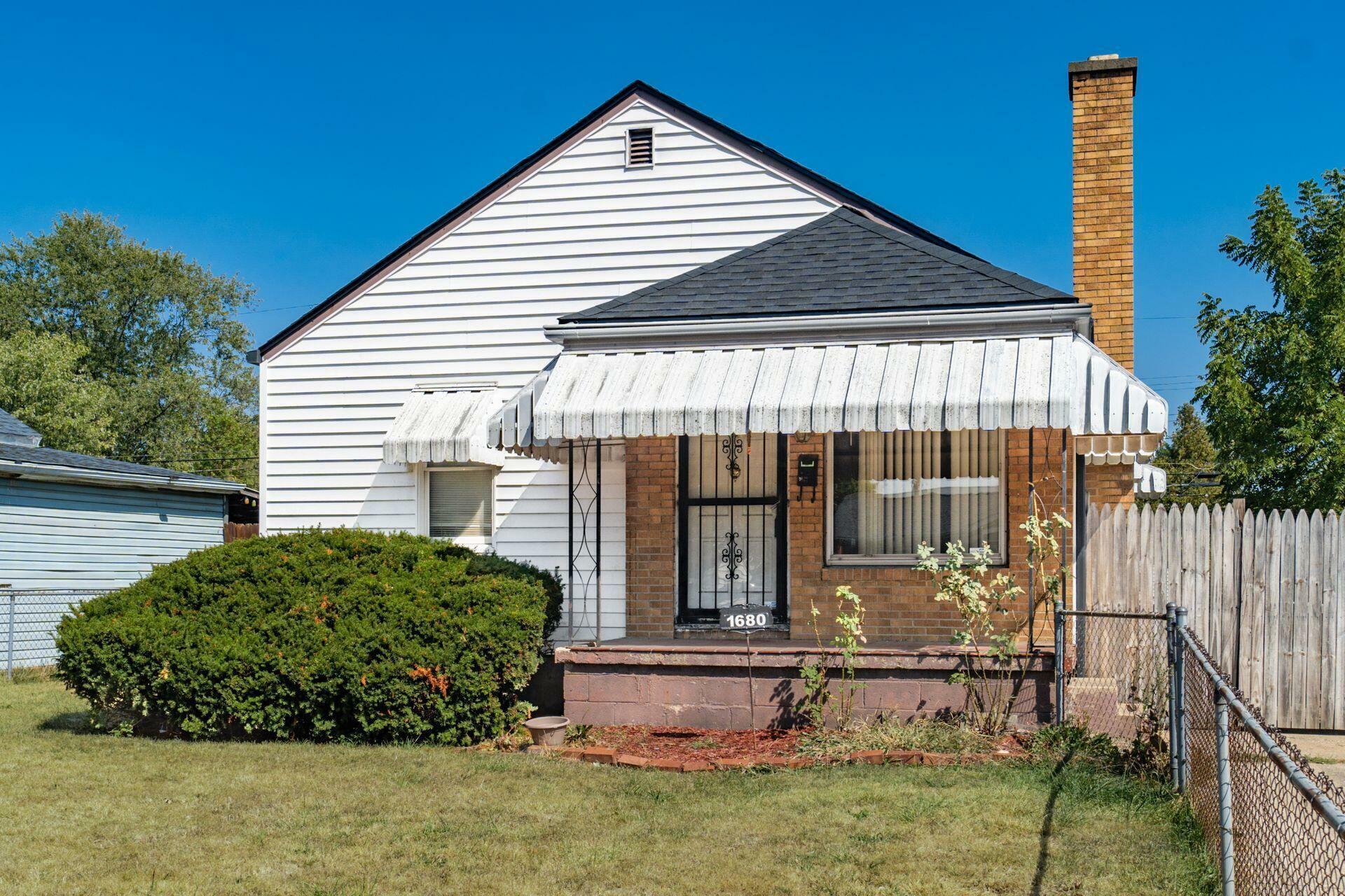 Property Photo:  1680 Wilson Avenue  OH 43207 