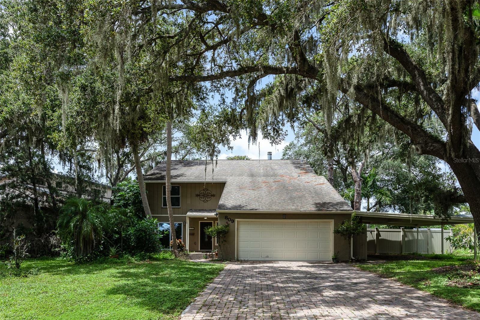 Property Photo:  809 Pennsylvania Way  FL 34243 