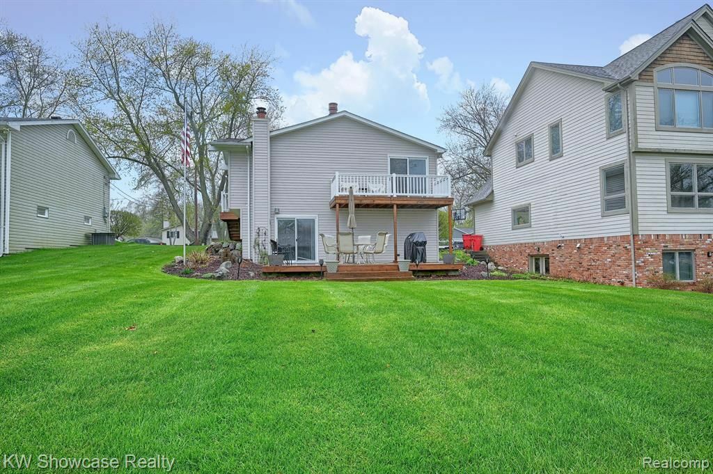 Property Photo:  3470 E Clarice Avenue  MI 48356 2318 