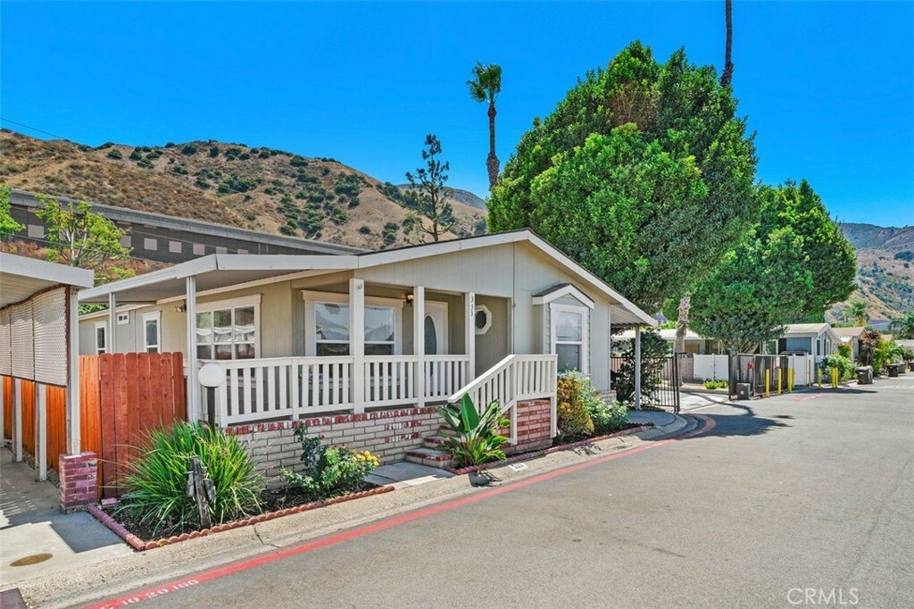 Property Photo:  4901 Green River Road 333  CA 92878 