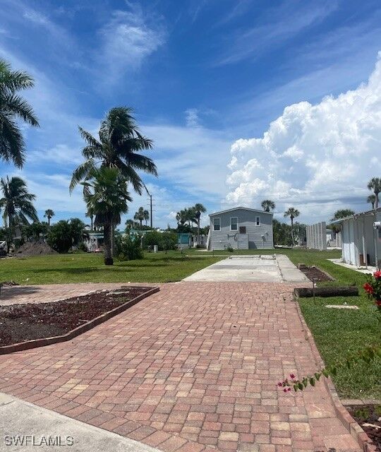 Property Photo:  11290 Azalea Lane  FL 33931 