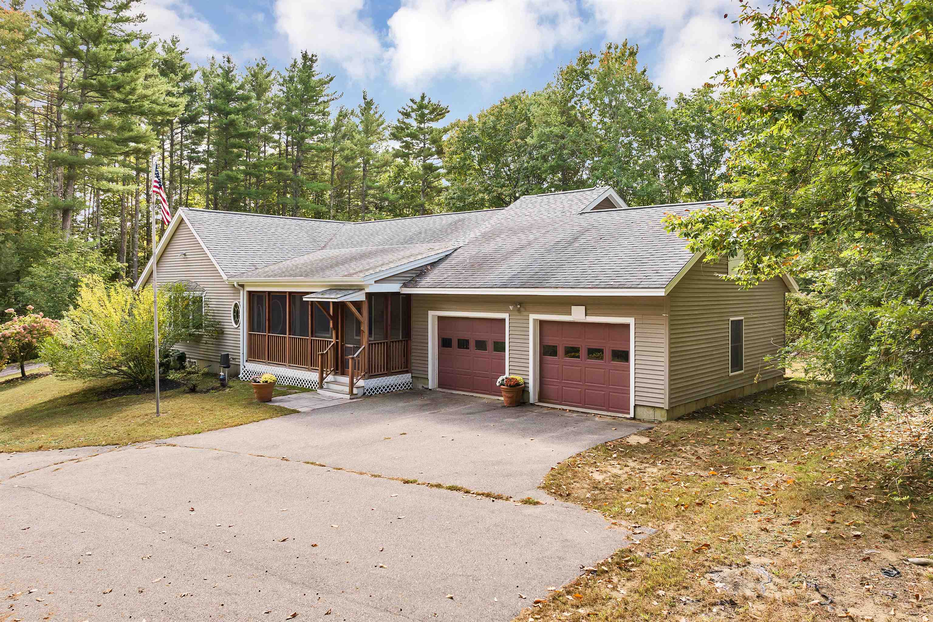 Property Photo:  589 Second Crown Point Road  NH 03884 