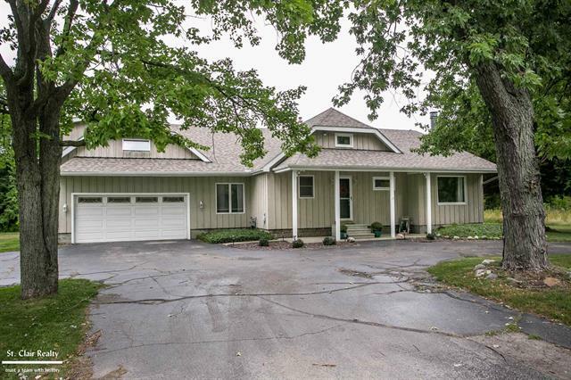 Property Photo:  4108 Pine Grove Avenue  MI 48059 