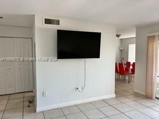 Property Photo:  10651 SW 108th Ave 2E  FL 33176 