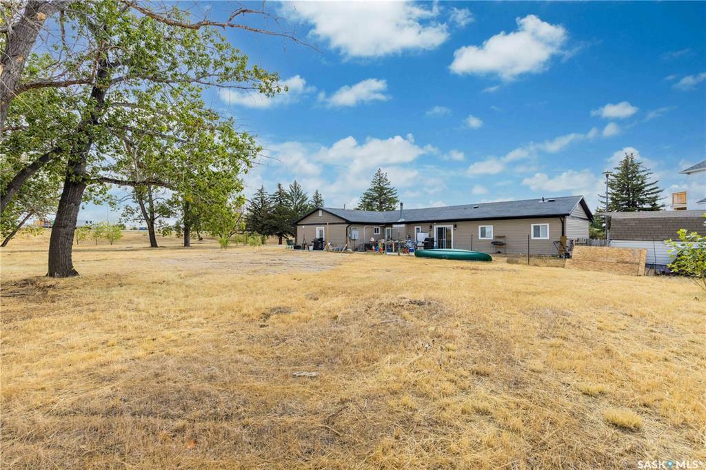 Property Photo:  37 Ponderosa Trail N  SK S9H 5M5 