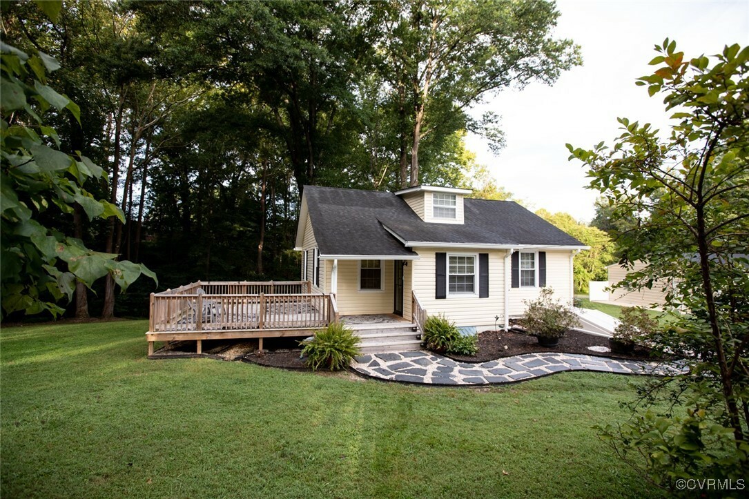 Property Photo:  602 Fourth Avenue  VA 23901 