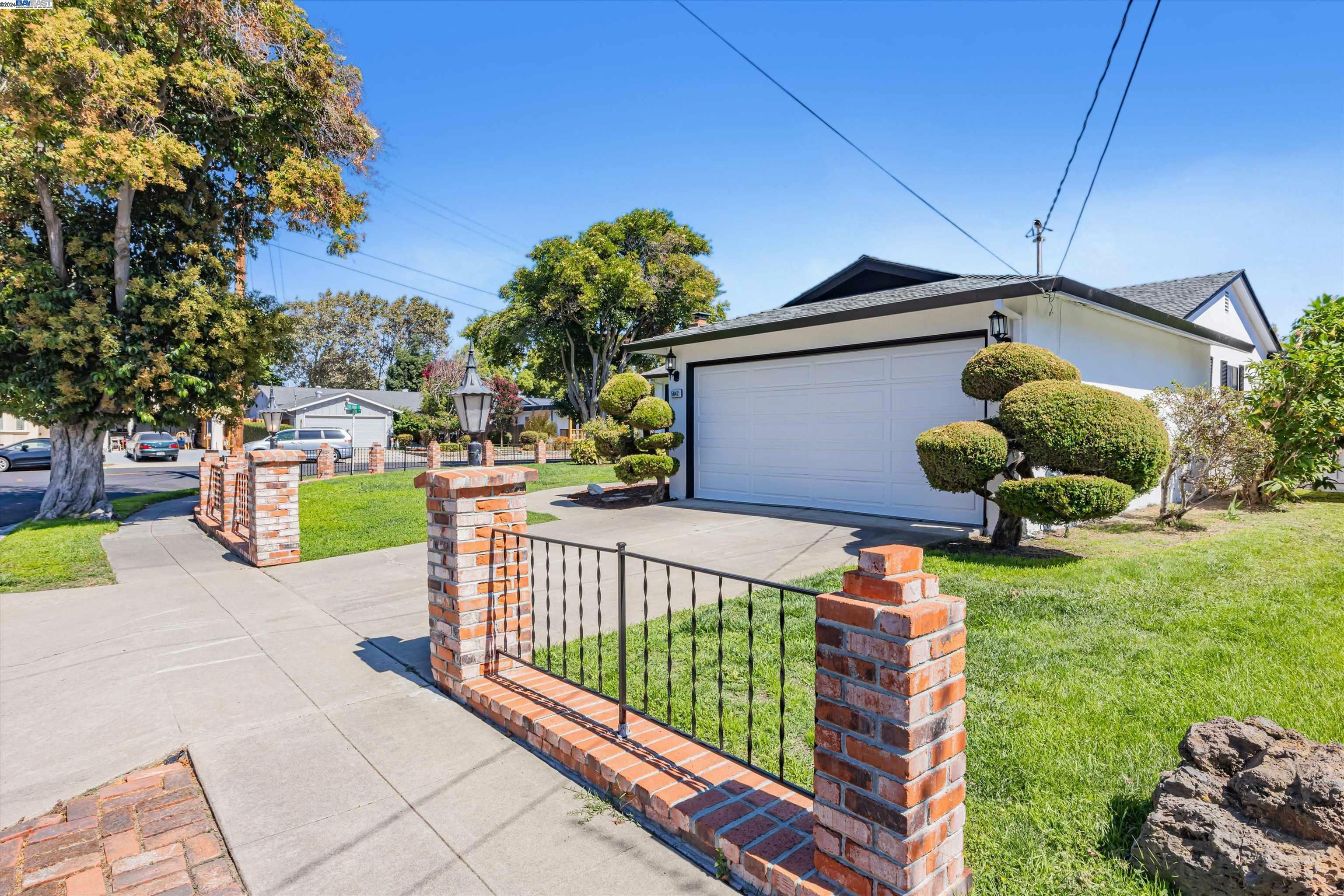 Property Photo:  5642 Ravenwood Avenue  CA 94560 