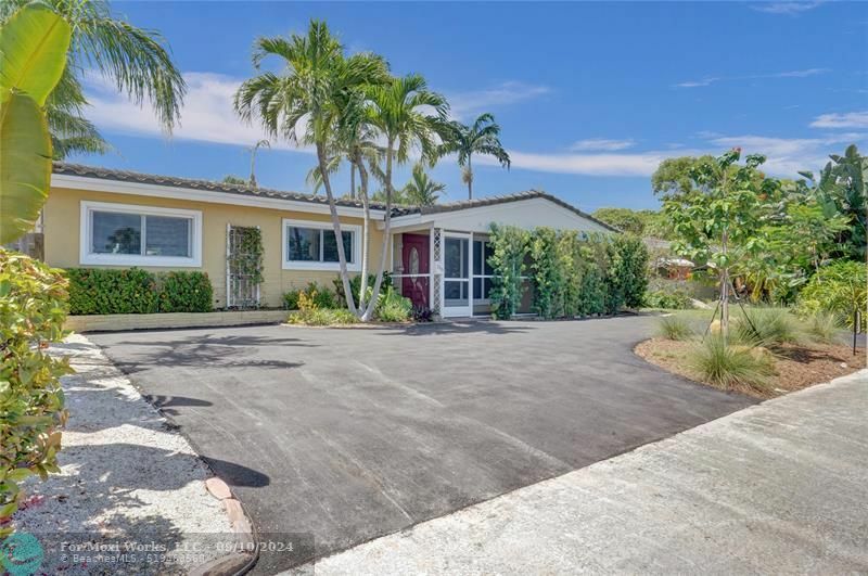 Property Photo:  2801 NW 9th Ave  FL 33311 