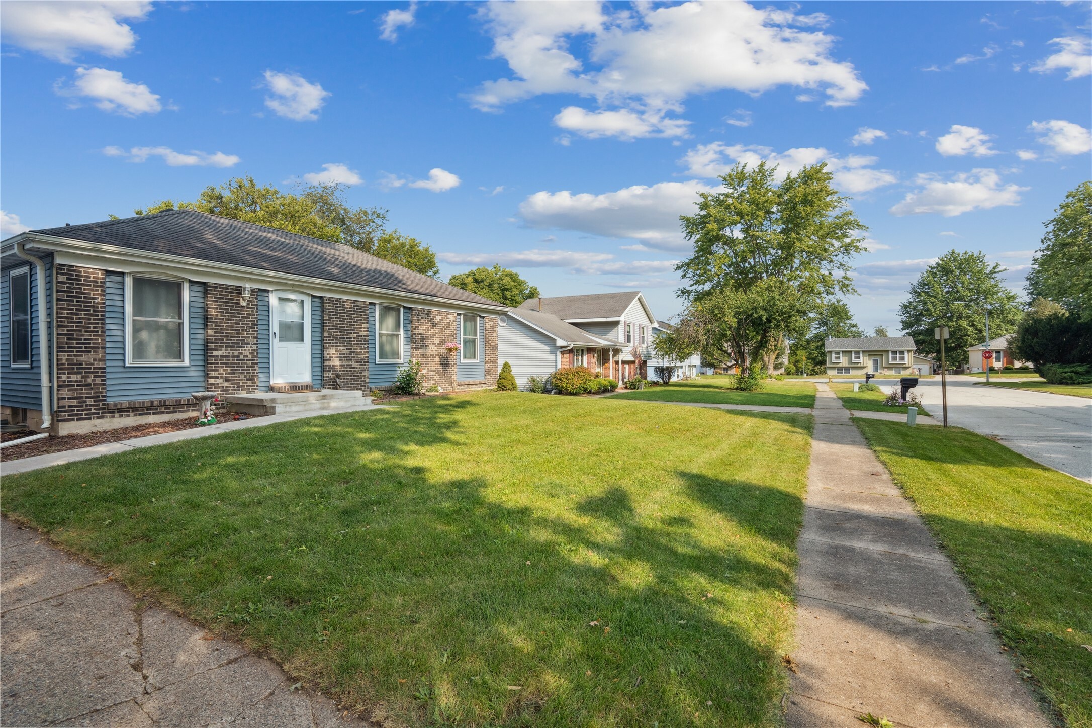 Property Photo:  1411 Skylane Drive  IA 50211 