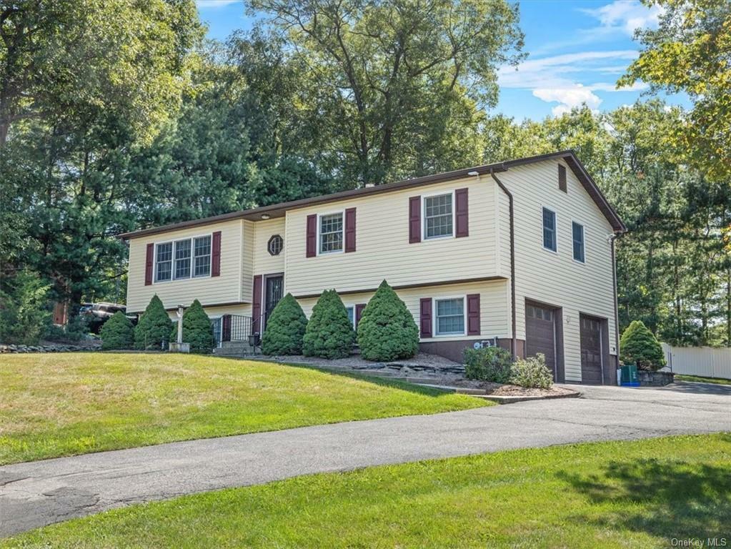 Property Photo:  3 Ivy Lane  NY 10970 