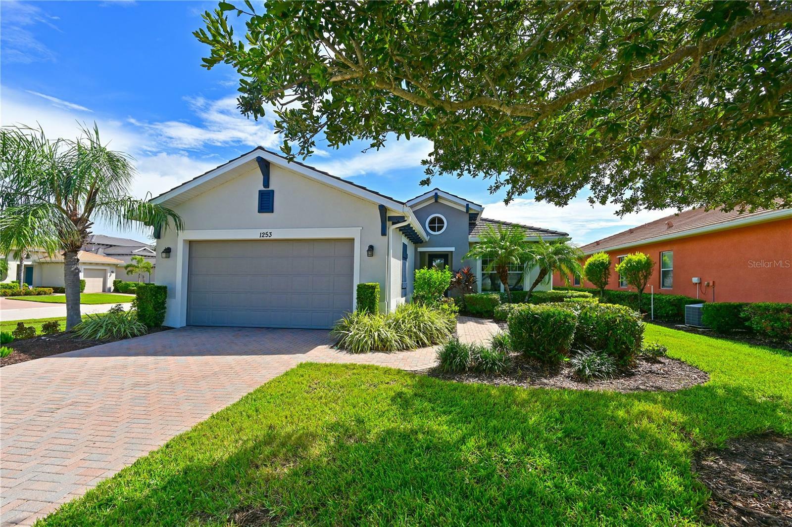 Property Photo:  1253 Tidewater Court  FL 34208 