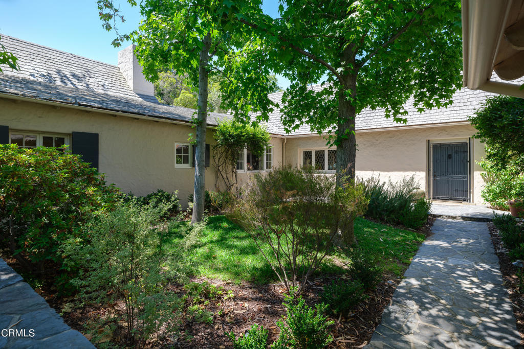 Property Photo:  1125 Armada Drive  CA 91103 