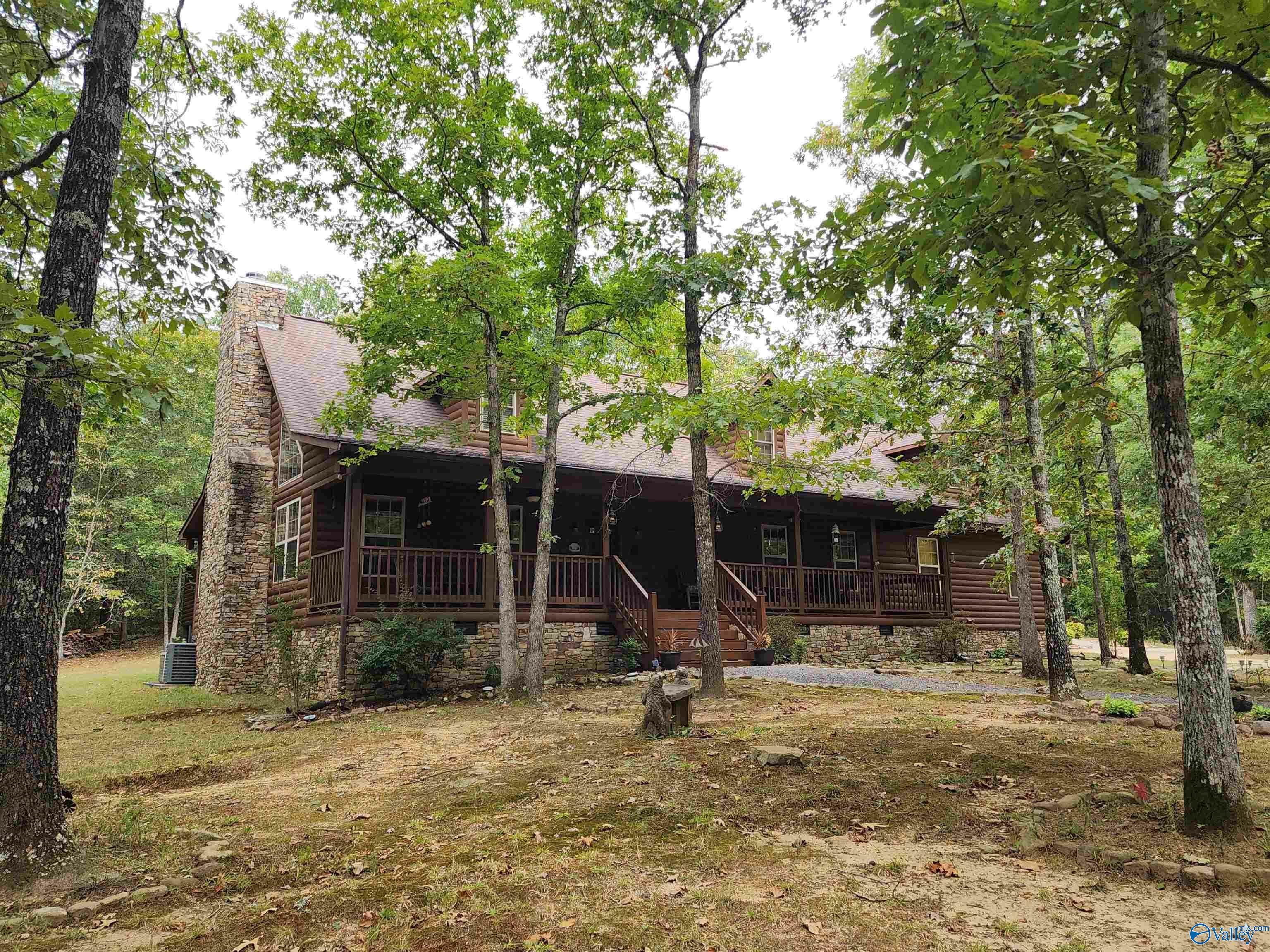 Property Photo:  1392 County Road 106  AL 35984 