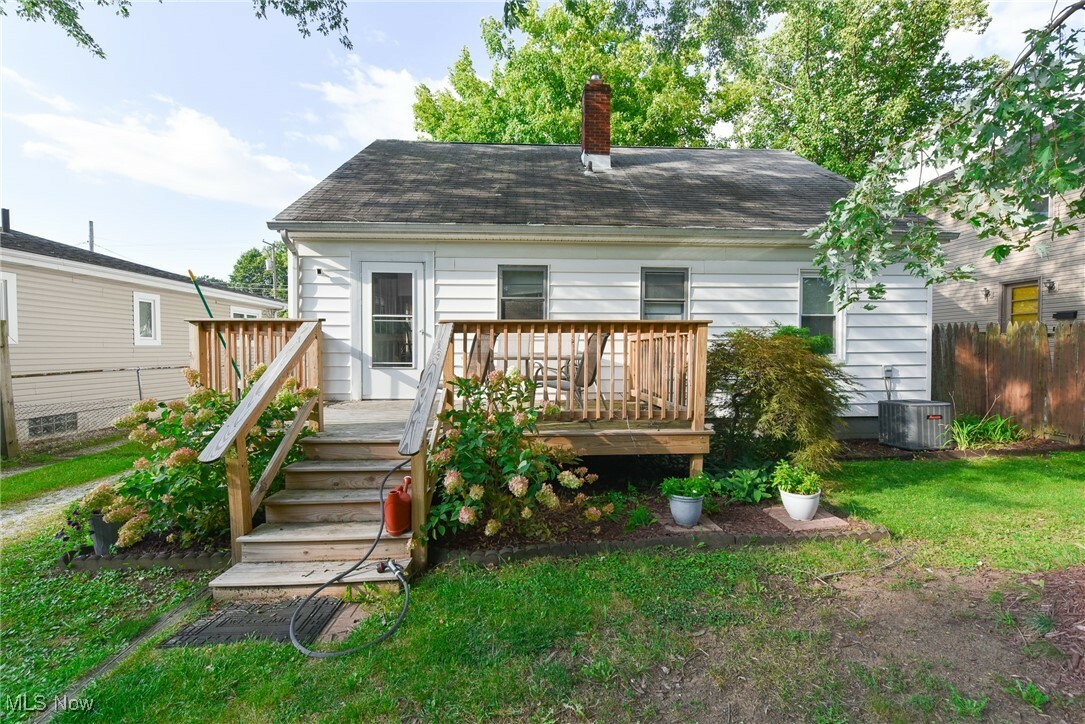 Property Photo:  2414 Triplett Boulevard  OH 44312 