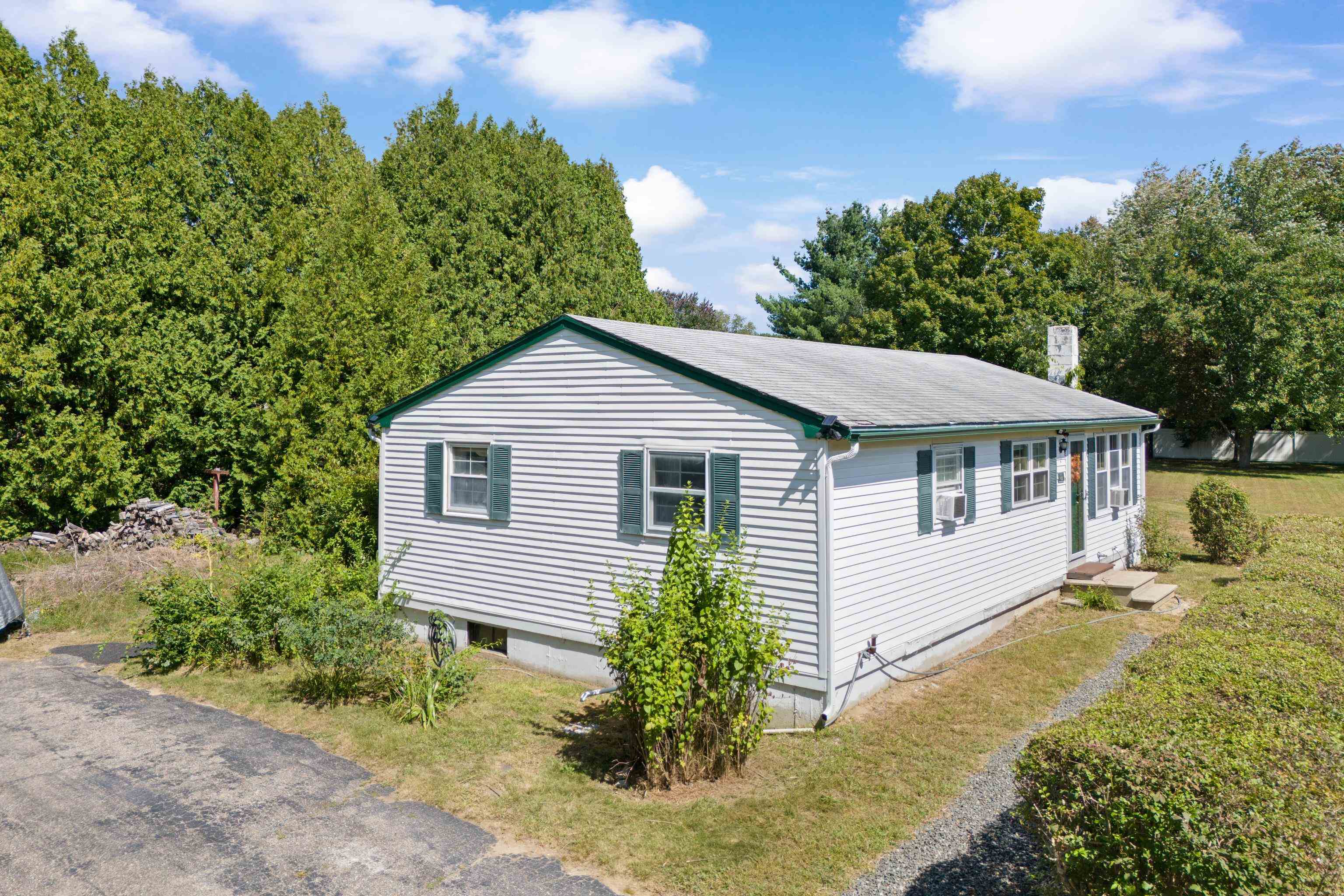 Property Photo:  422 Beccaris Drive  NH 03869 