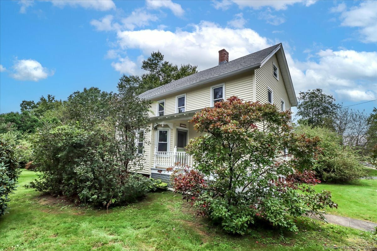 Property Photo:  160 Pleasant Street  CT 06095 