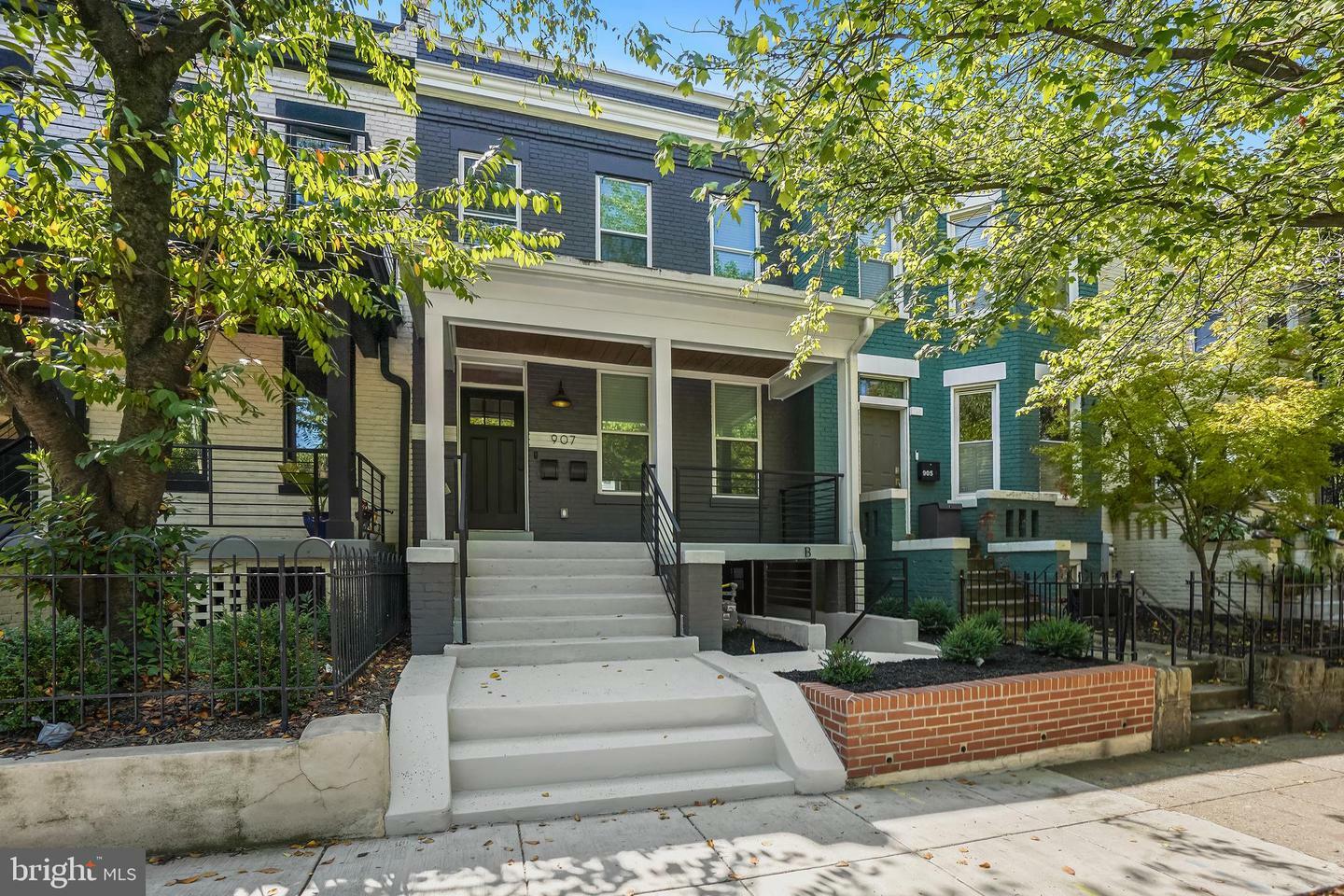 Property Photo:  907 L Street NE  DC 20002 