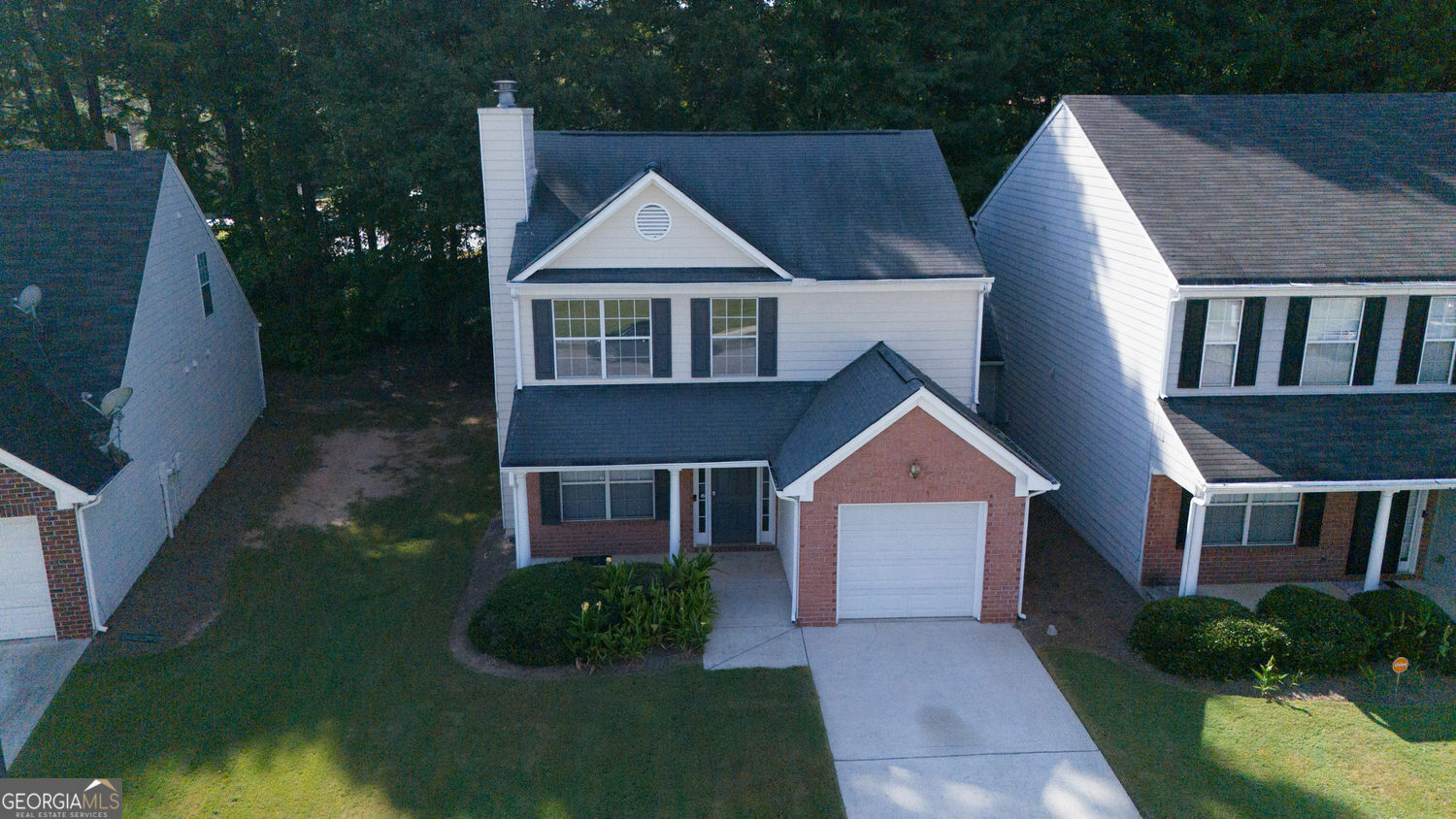 Property Photo:  720 Hillandale Lane Lane  GA 30058 