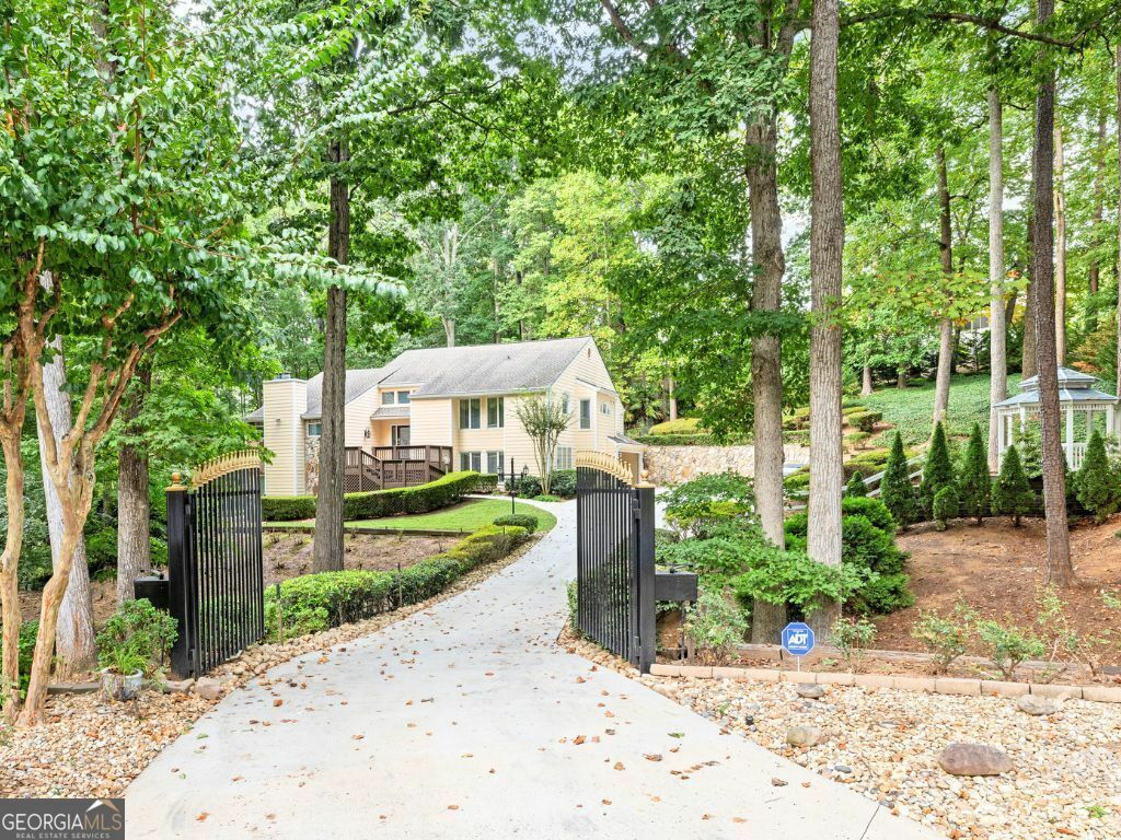 Property Photo:  773 Stoneview Court  GA 30068 