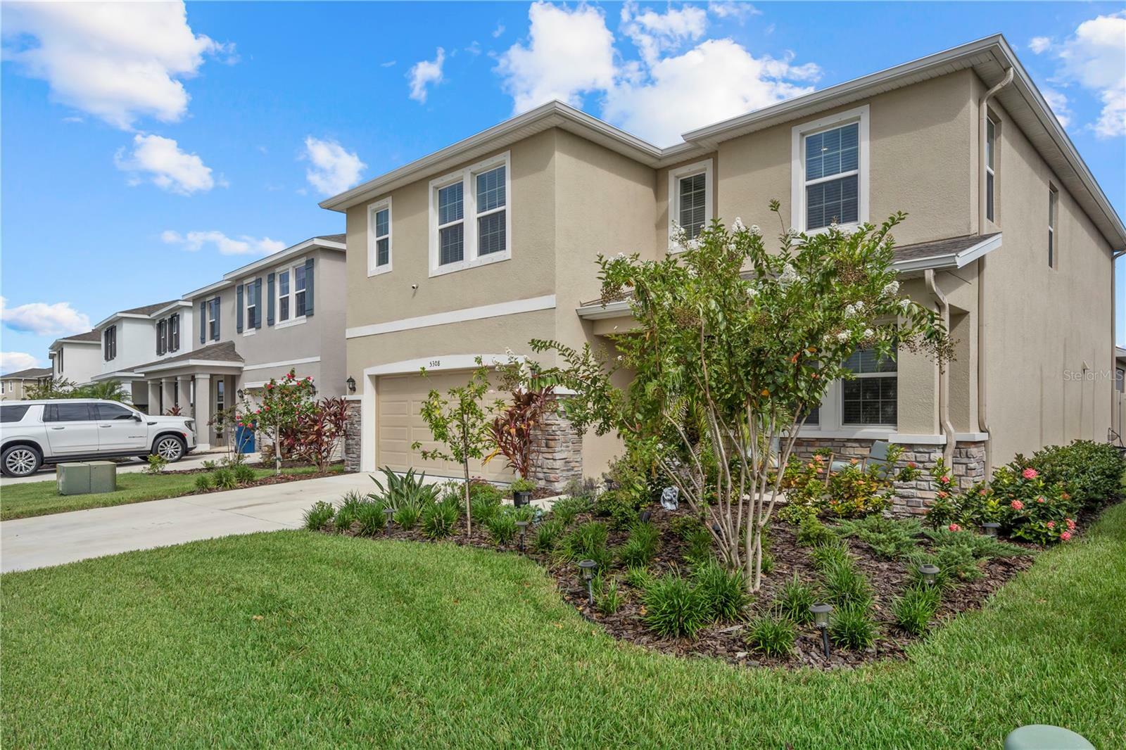 Property Photo:  5308 Grove Mill Loop  FL 34211 