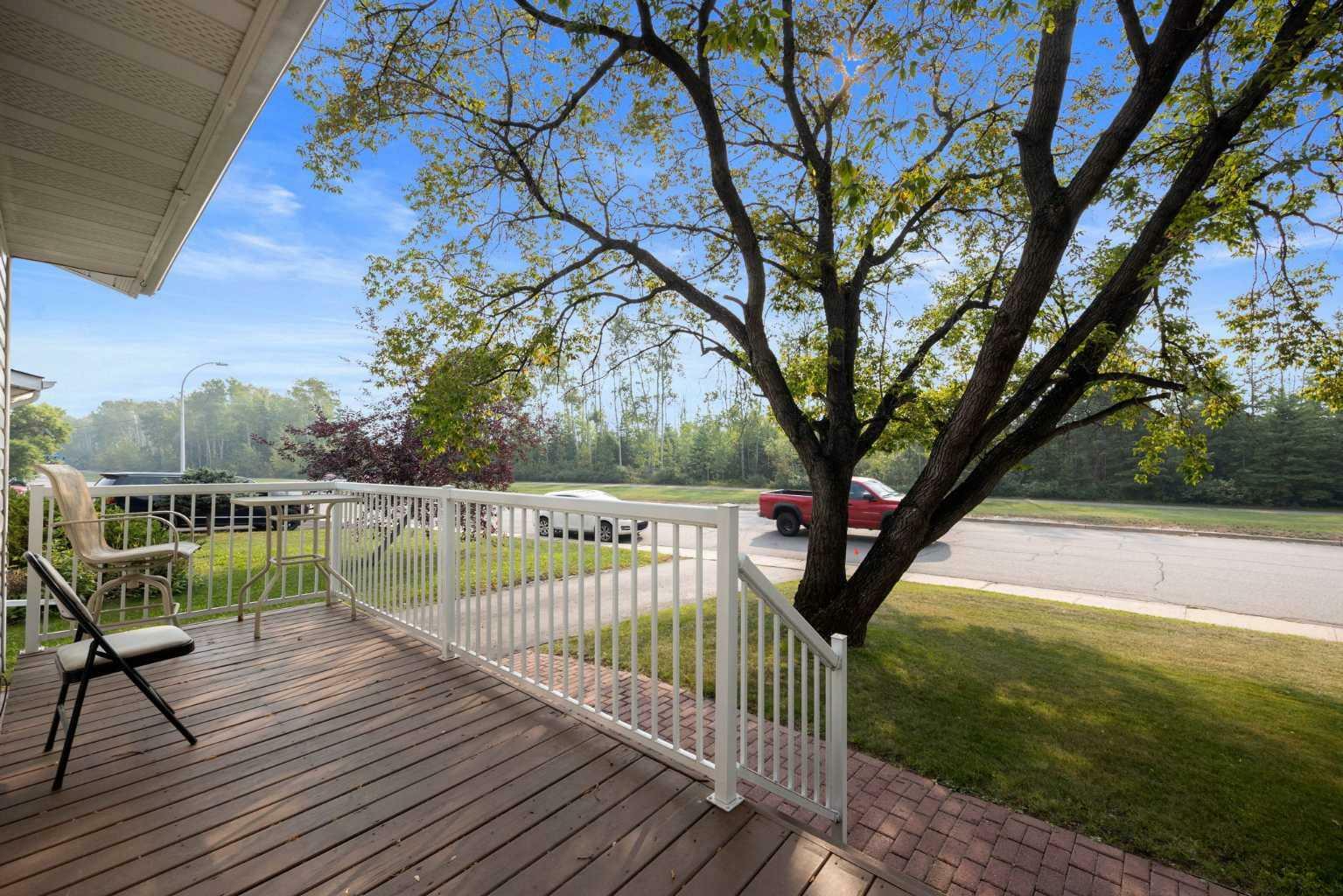 Property Photo:  433 Signal Road  AB T9H 3W6 