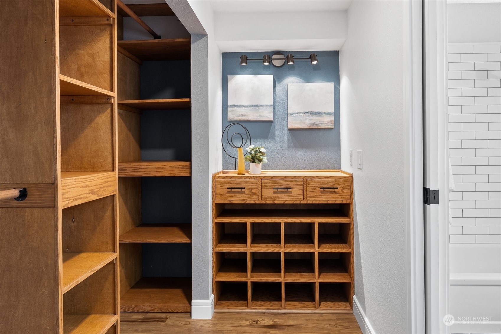 Property Photo: 12349 Roosevelt Way NE 203 WA 98125