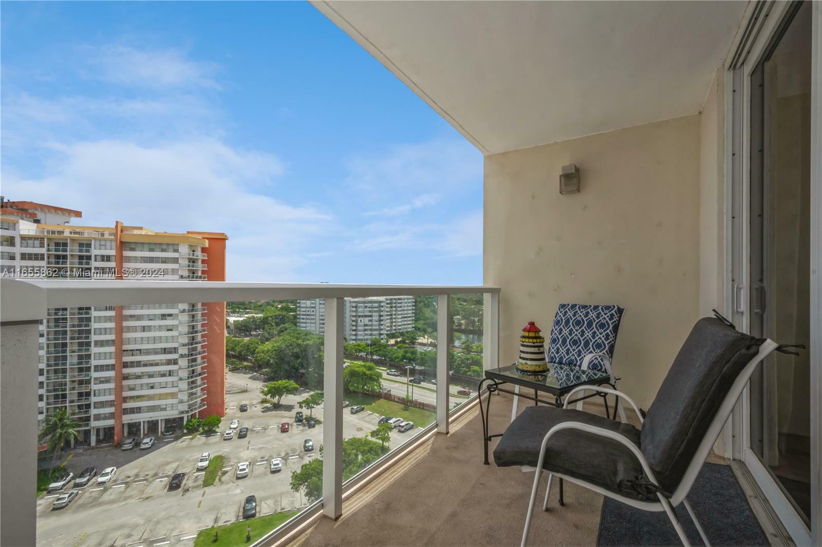 Property Photo:  1301 NE Miami Gardens Dr 1421W  FL 33179 