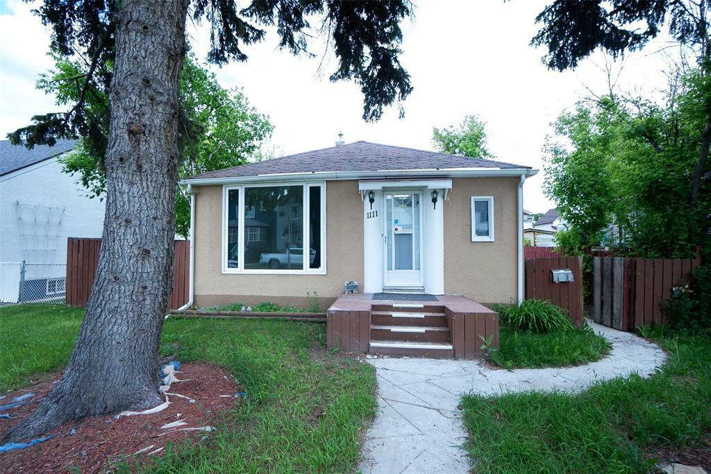 1111 Garfield Street North  Winnipeg MB R2E 2P1 photo