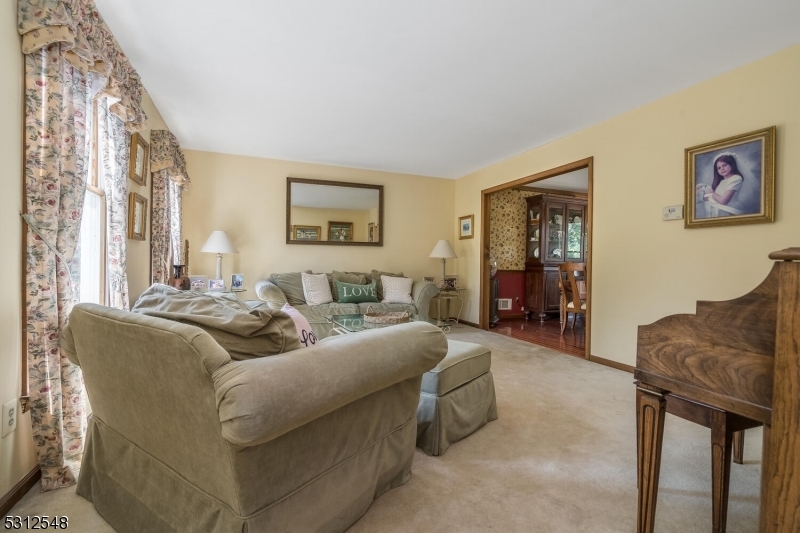 Property Photo:  18 Rittenhouse Cir  NJ 08822 