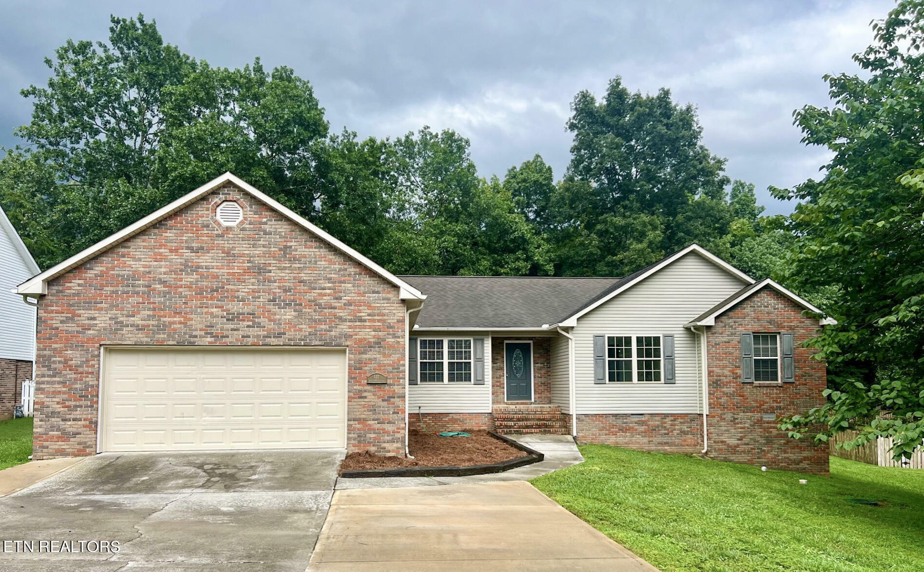 Property Photo:  127 Hartford Village Way  TN 37763 