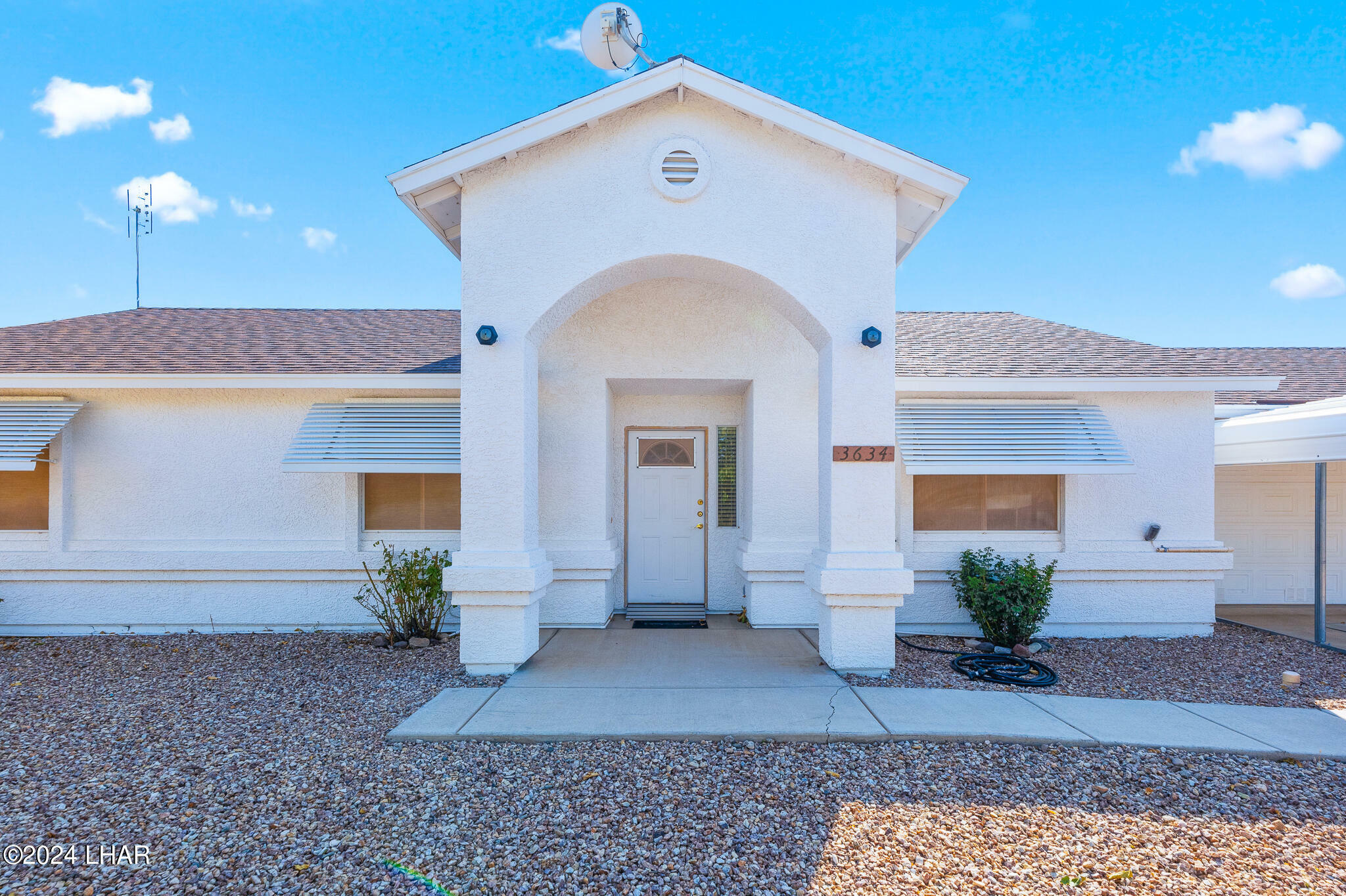 Property Photo:  3634 N Avra Rd  AZ 86413 