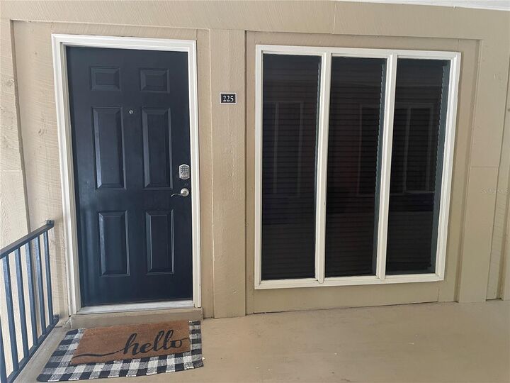 Property Photo: 507 NW 39th Road 225 FL 32607