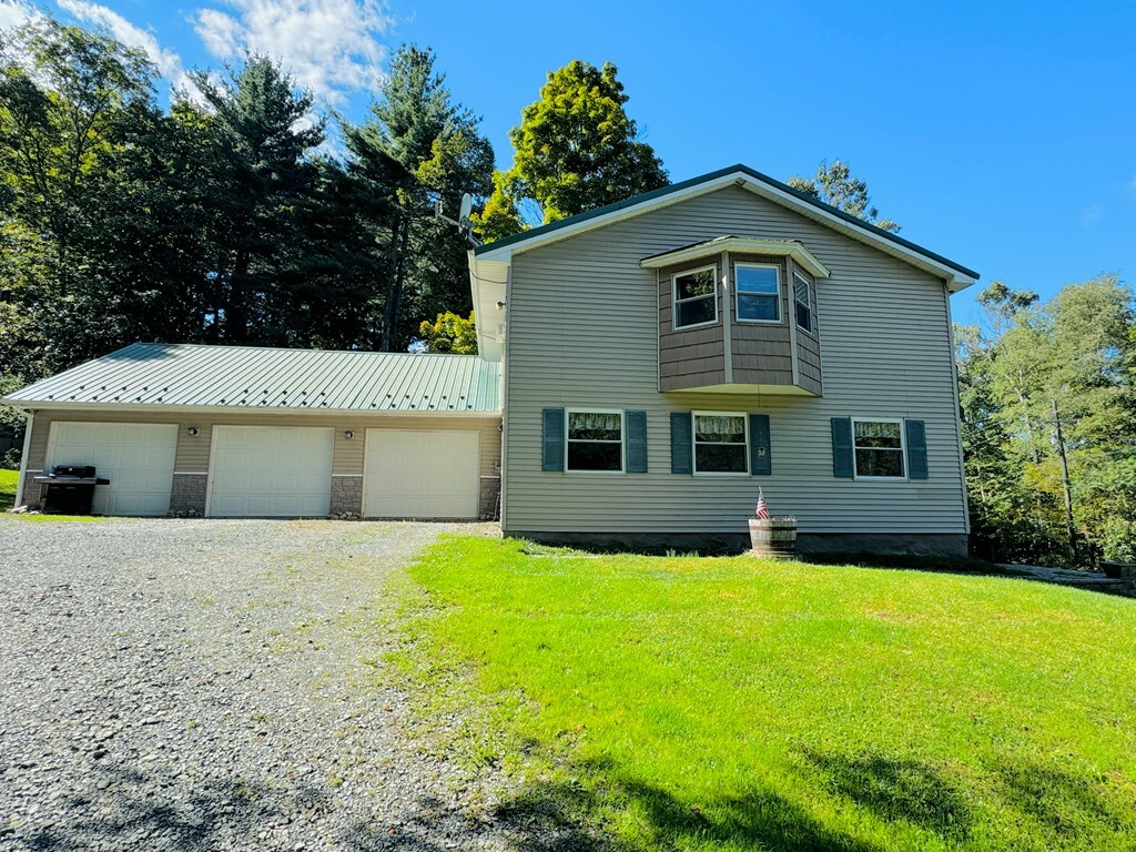 Property Photo:  768 Fitch Rd  PA 18832 