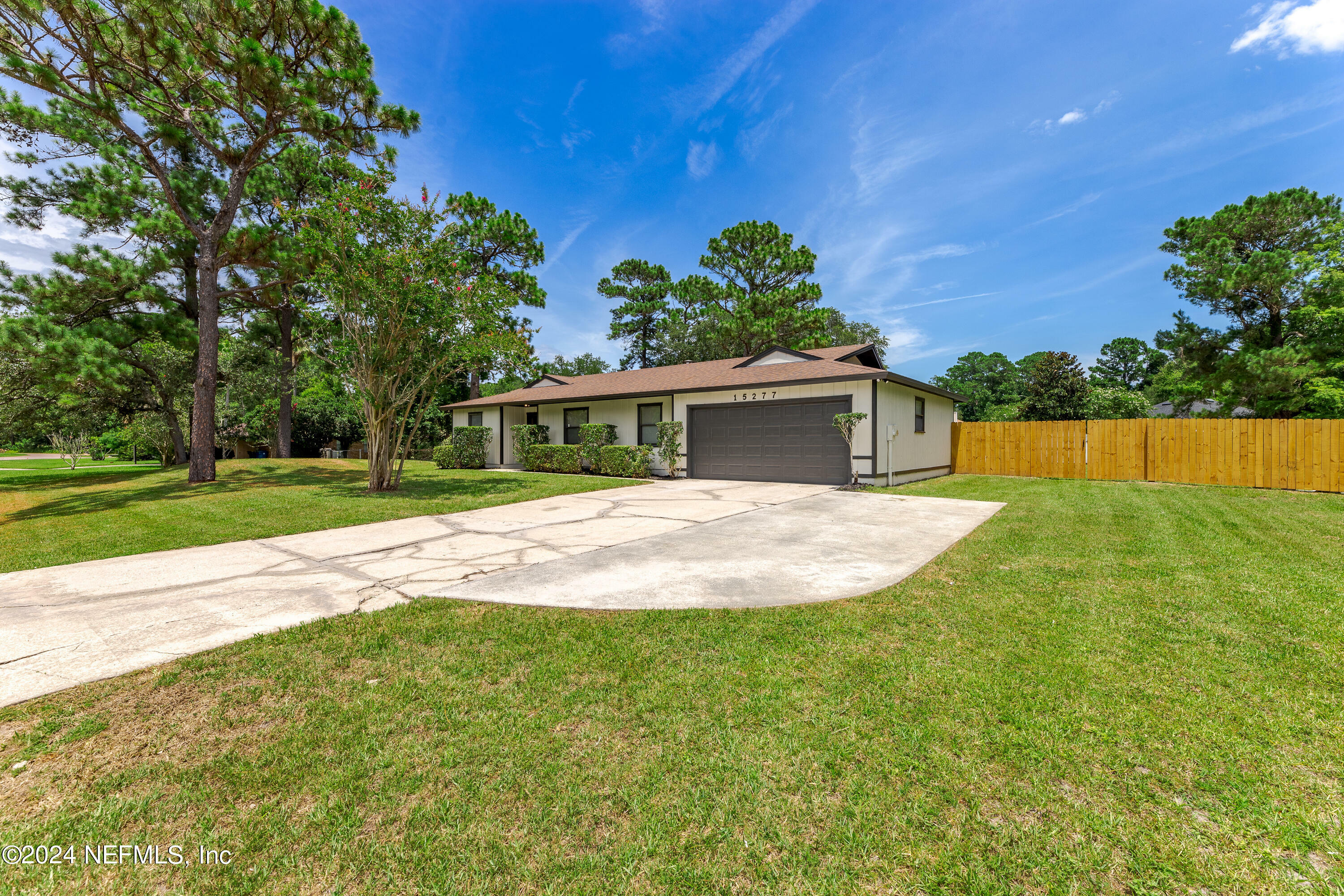 Property Photo:  15277 Landmark Circle S  FL 32226 