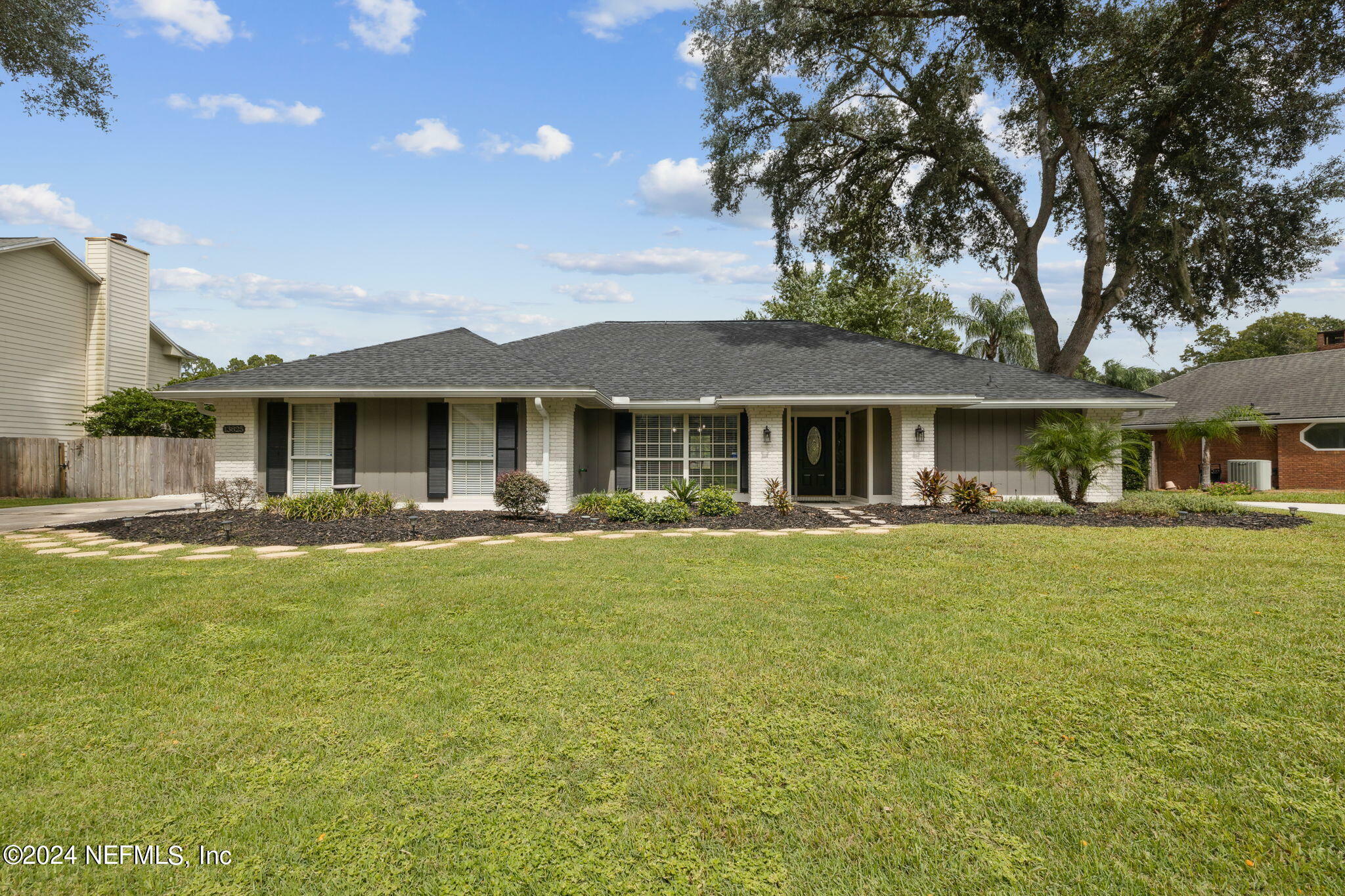 Property Photo:  13825 Carters Grove Lane  FL 32223 