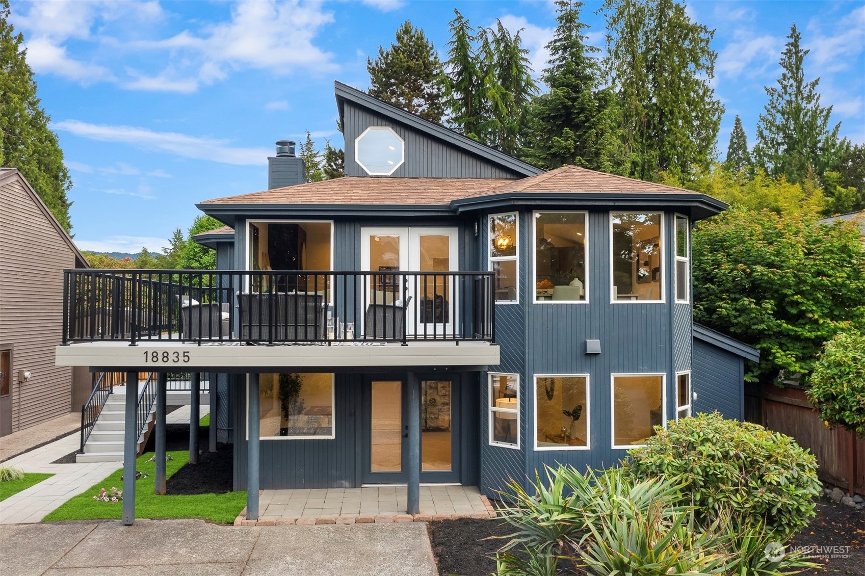 Property Photo:  18835 SE 42nd Street  WA 98027 