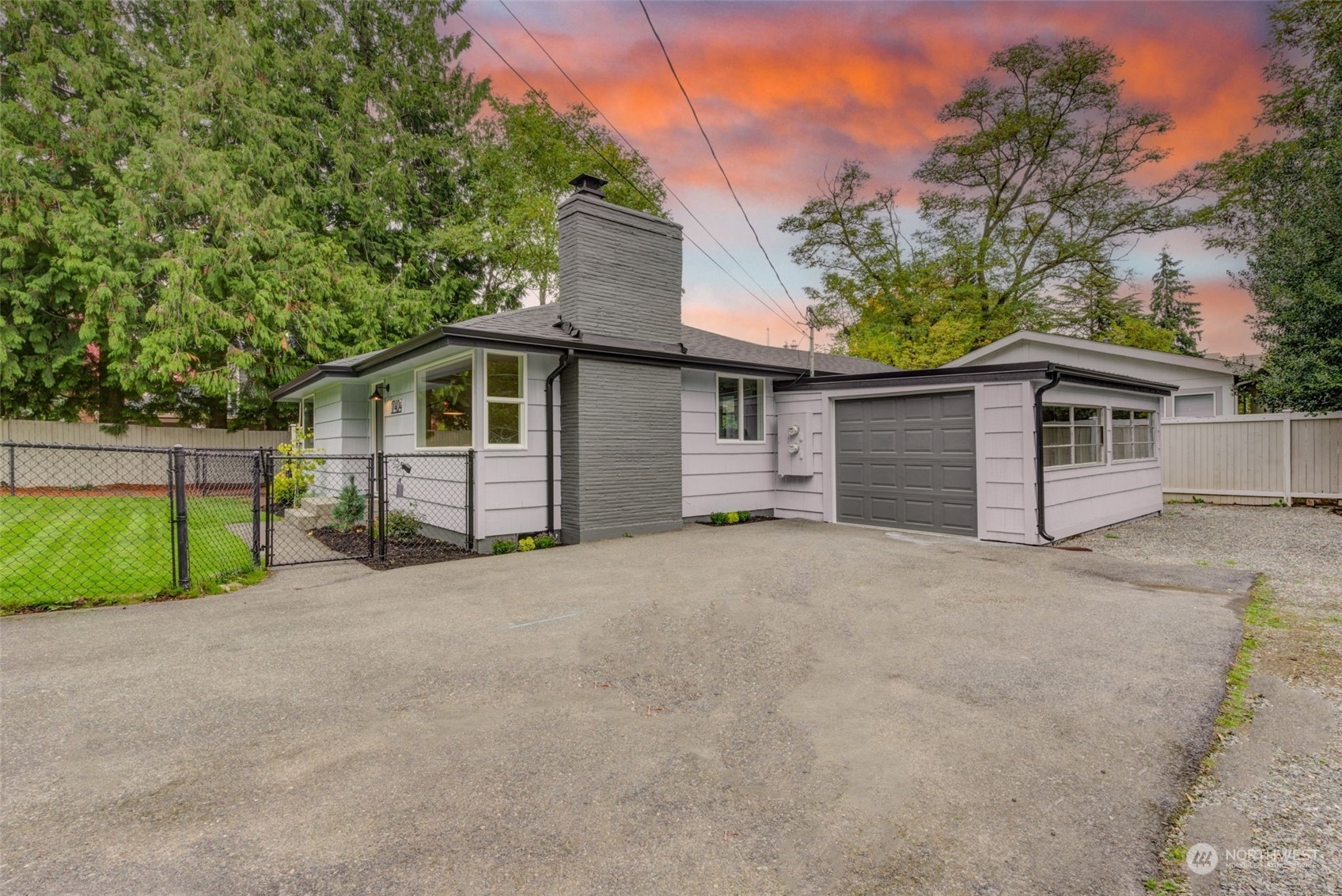 Property Photo:  17404  10th Avenue NE  WA 98155 