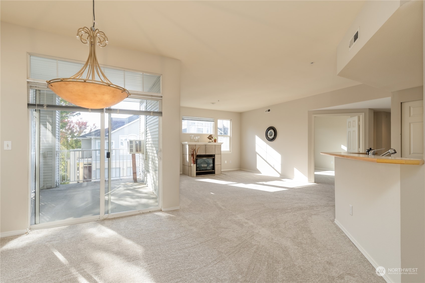 Property Photo: 420 S 46th Place B WA 98055
