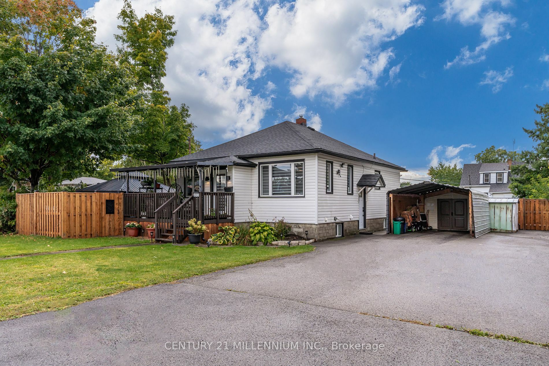 Photo de la propriété:  4663 Montrose Rd  ON L2H 1K1 