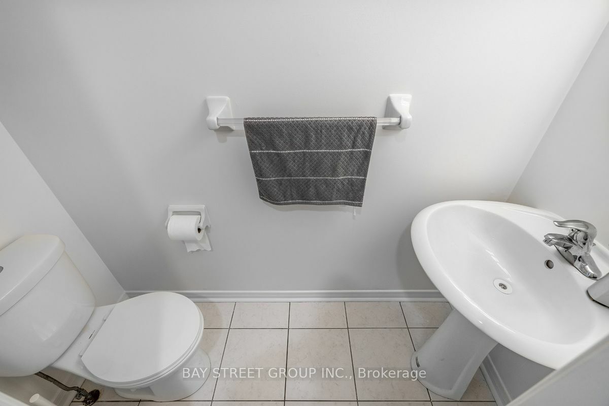 Property Photo:  88 Madison Ave  ON L4E 4P4 