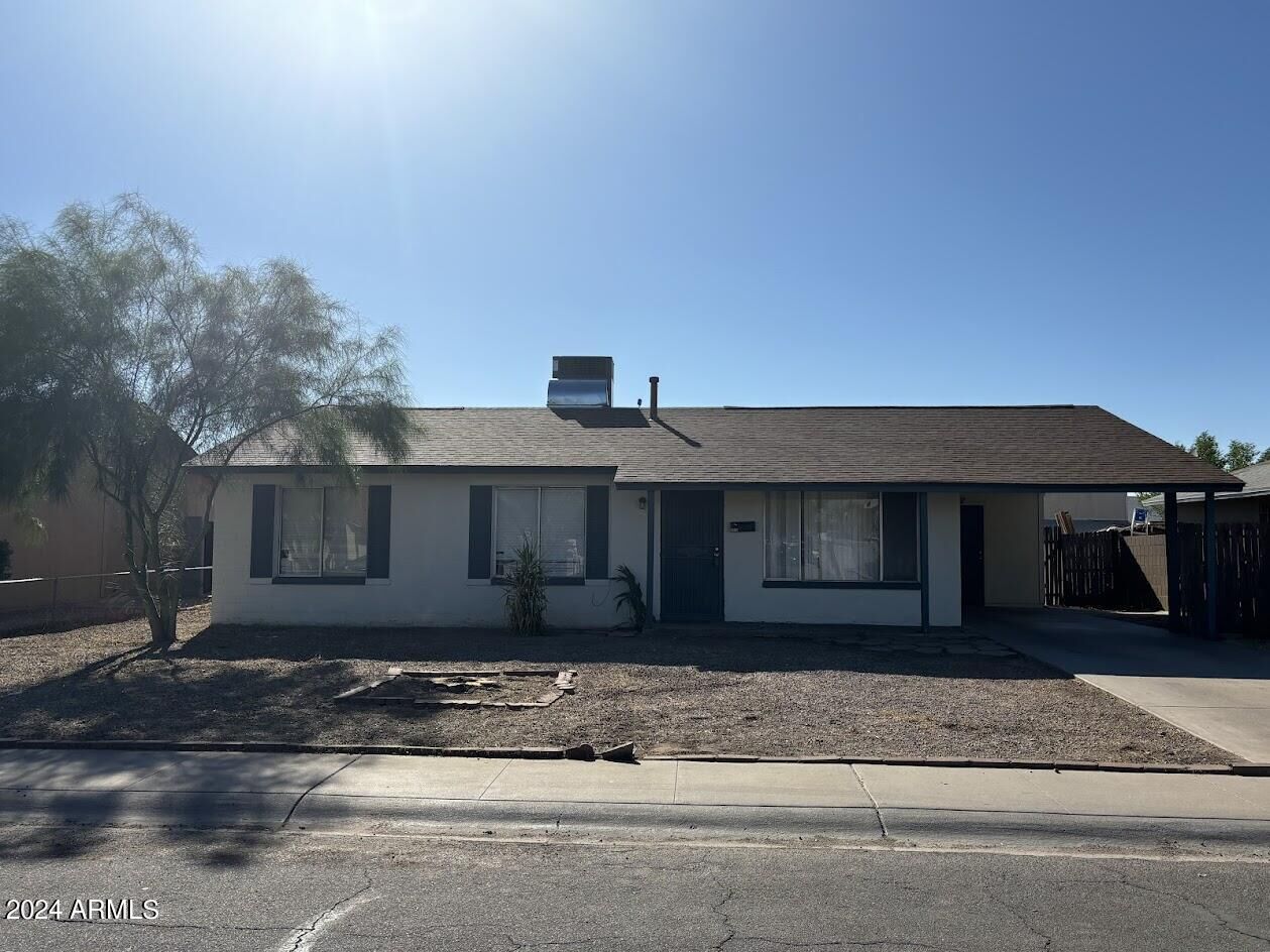 Property Photo:  2018 N 52nd Drive  AZ 85035 