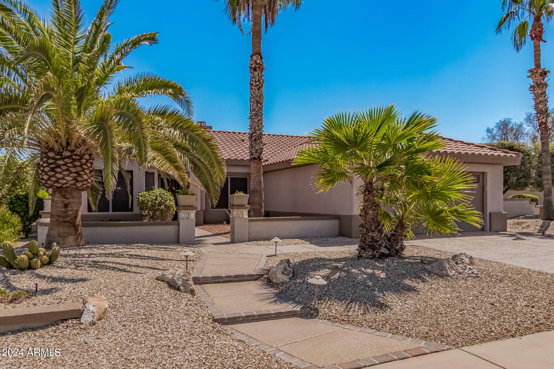 Property Photo:  18663 N Sundrift Court  AZ 85374 