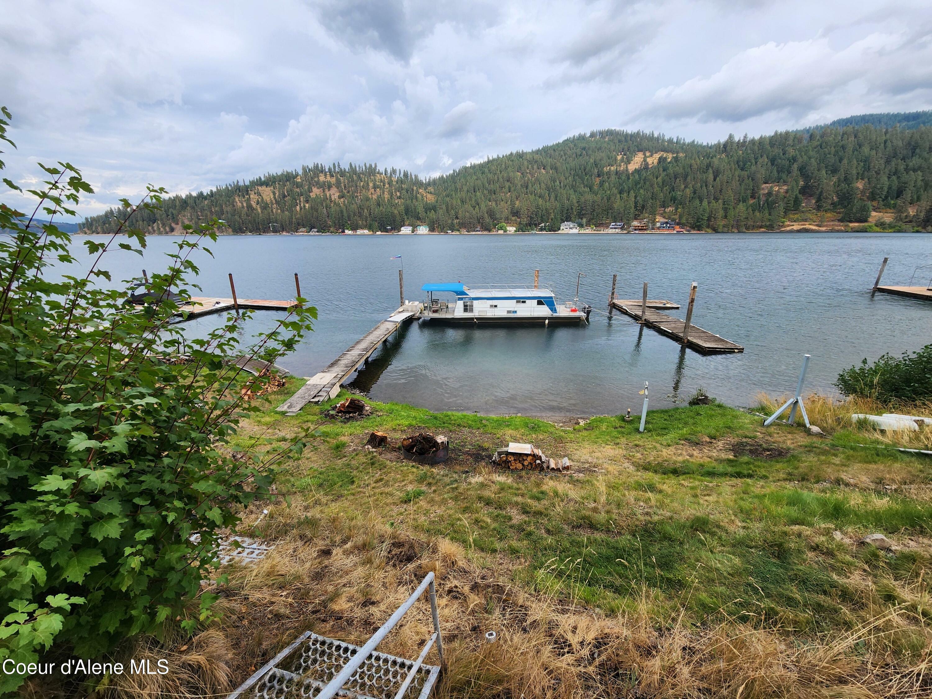 Property Photo:  62688 S Powderhorn Bay Rd  ID 83833 