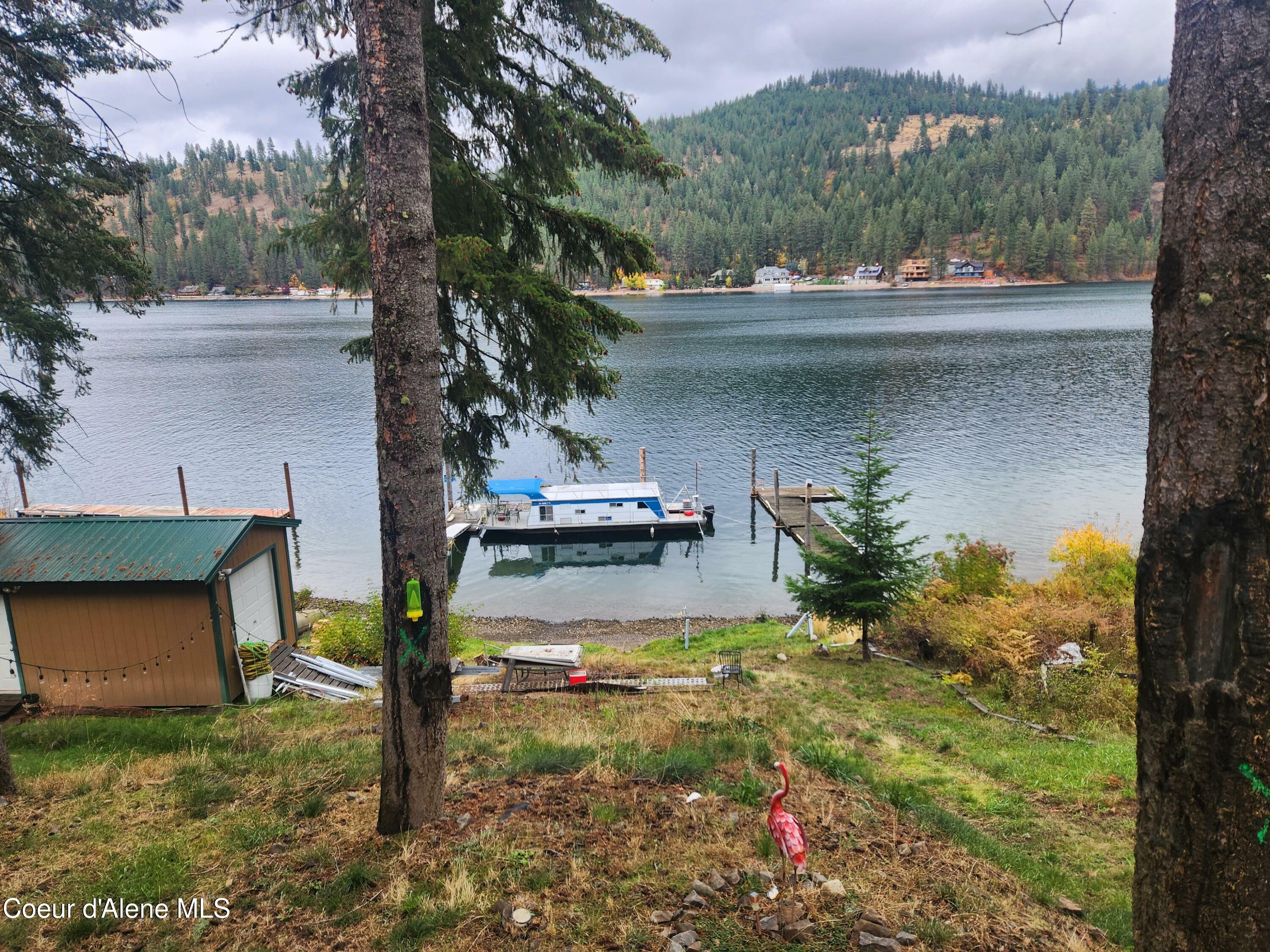 Property Photo:  62688 S Powderhorn Bay Rd  ID 83833 