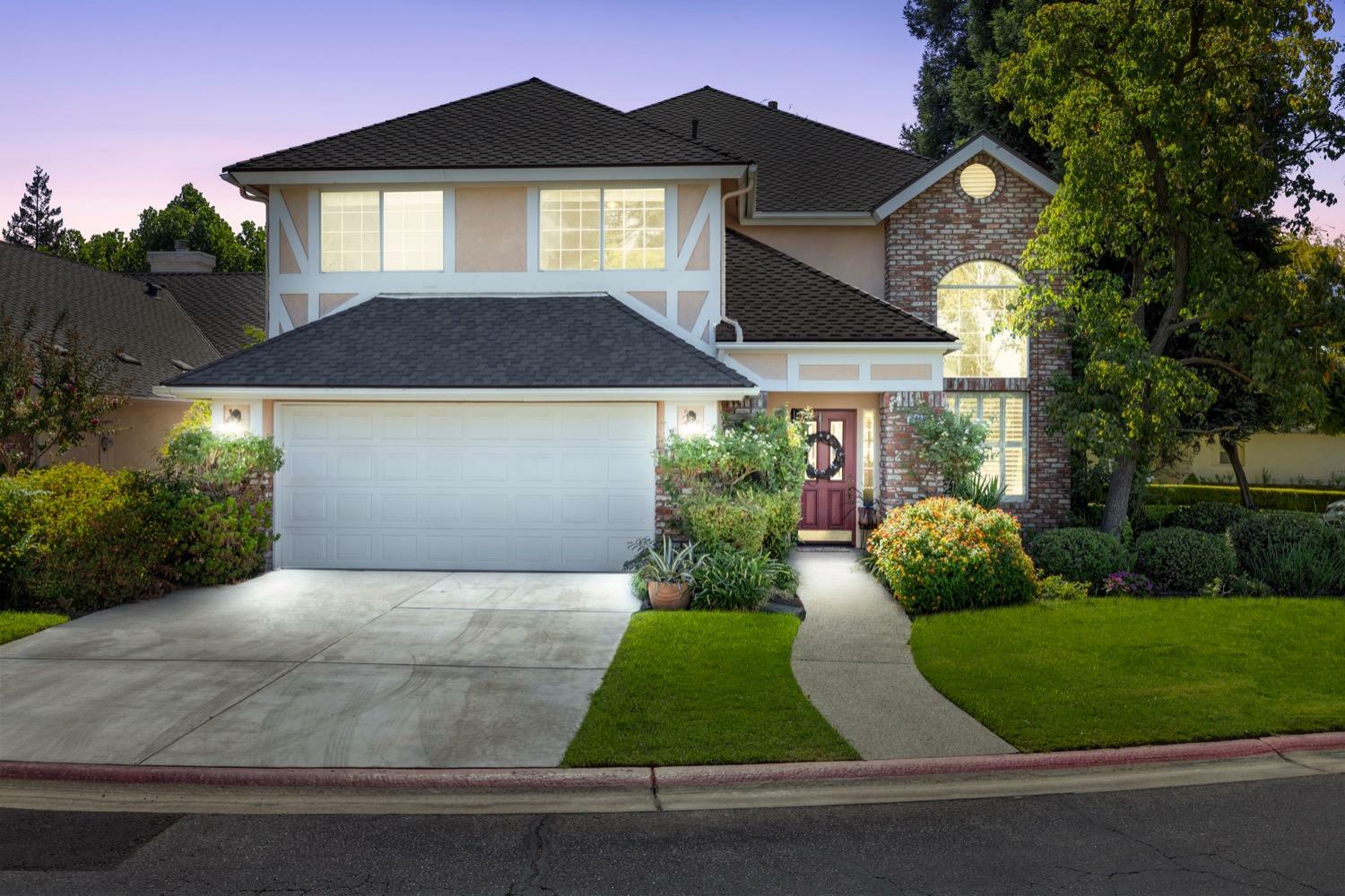 Property Photo:  2895 W Kensington Lane  CA 93711 